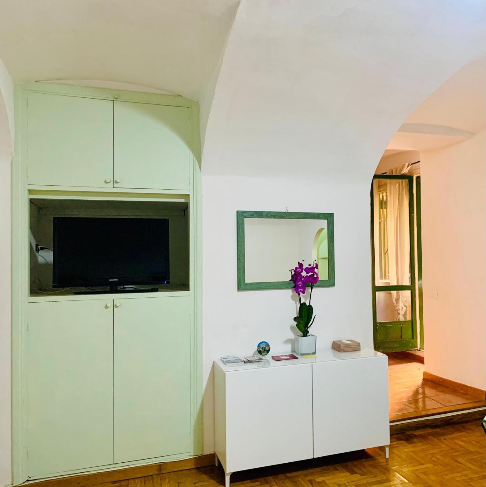 Vacanze Romane Colosseo Apartment Exterior foto